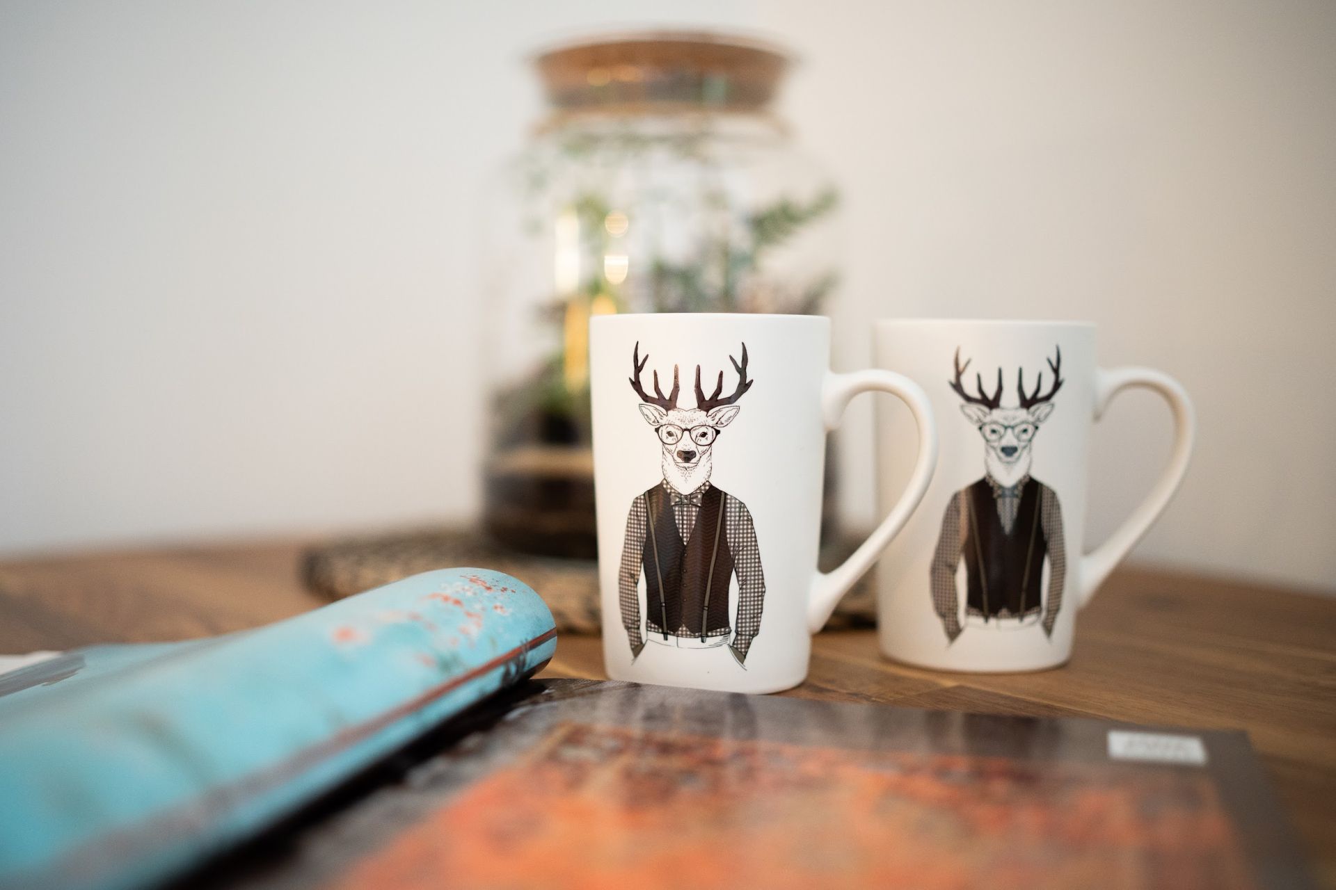 dining area, coffee and tea in short term rental apartments